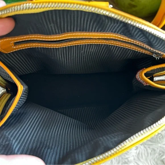 Vintage Dooney & Bourke Yellow Leather Parasole Backpack - Picture 7 of 10